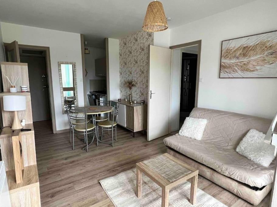 Appartement A 100 M De La Plage St Hilaire De Riez Les Becs Saint-Hilaire-de-Riez Esterno foto